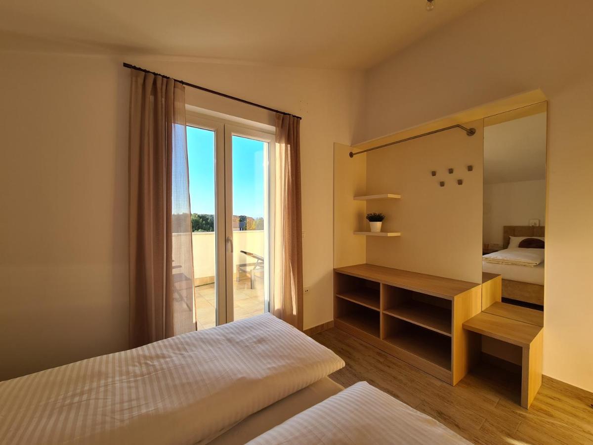 Pašman Orkula Apartments מראה חיצוני תמונה